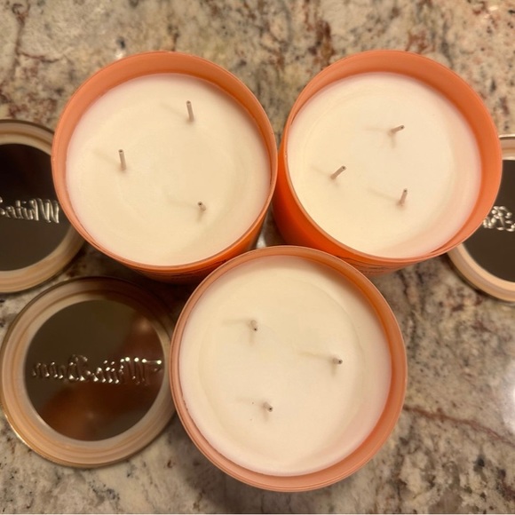 (ONE) B&BW/White Barn candle- 1x PEACH BELLINI 3 wick candle NEW!!! - Picture 3 of 3